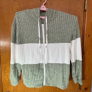 Cozy Green and White Zip-Up Cardigan with Hood